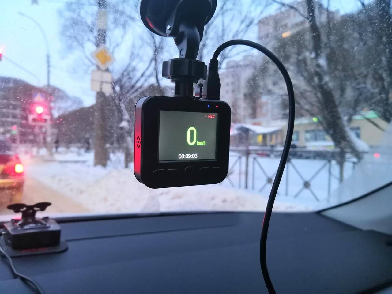 Navitel r388 gps. Navitel r300 GPS. Регистратор Navitel r300. Видеорегистратор Навител r300 GPS. Видеорегистратор Навител МСР 300 GPS.